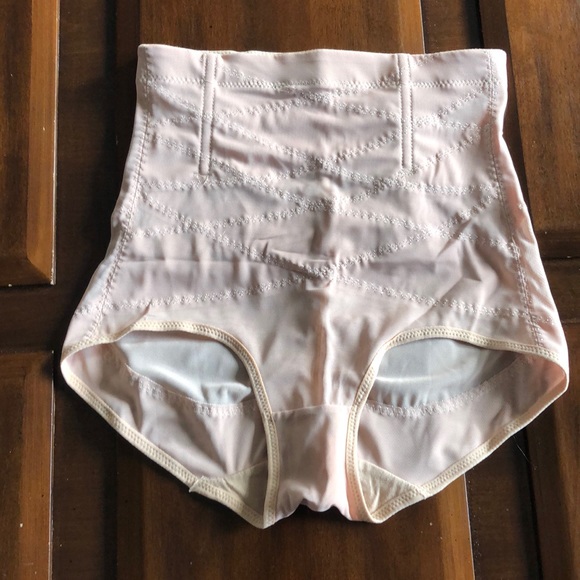 Women’s size small shape wear underwear - Picture 1 of 5